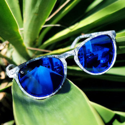 lenoor crown knockaround mai tais sunglasses blue marble moonshine